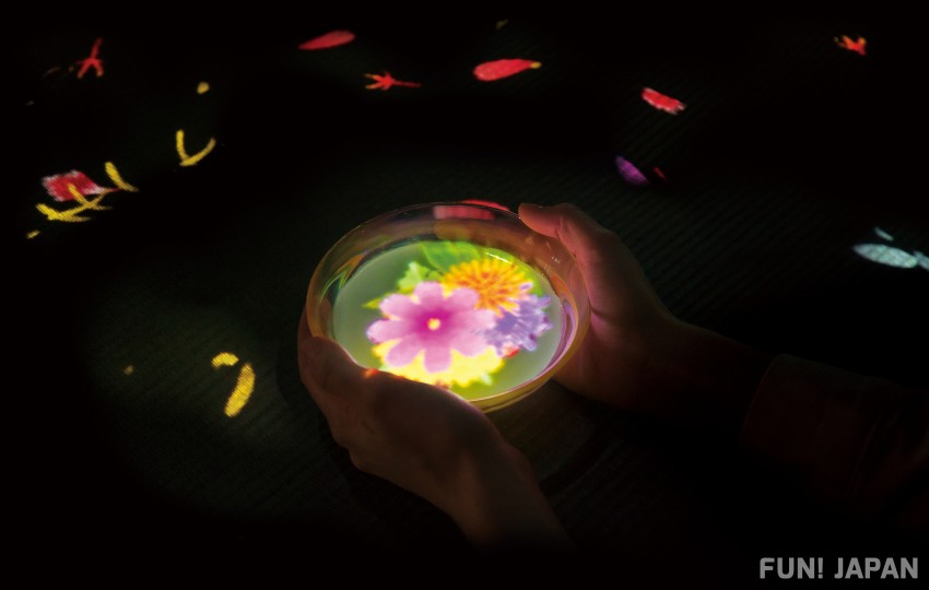 Azabudai Hills Mori Building Digital Art Museum Flowers Bloom in an Infinite Universe inside a Teacup