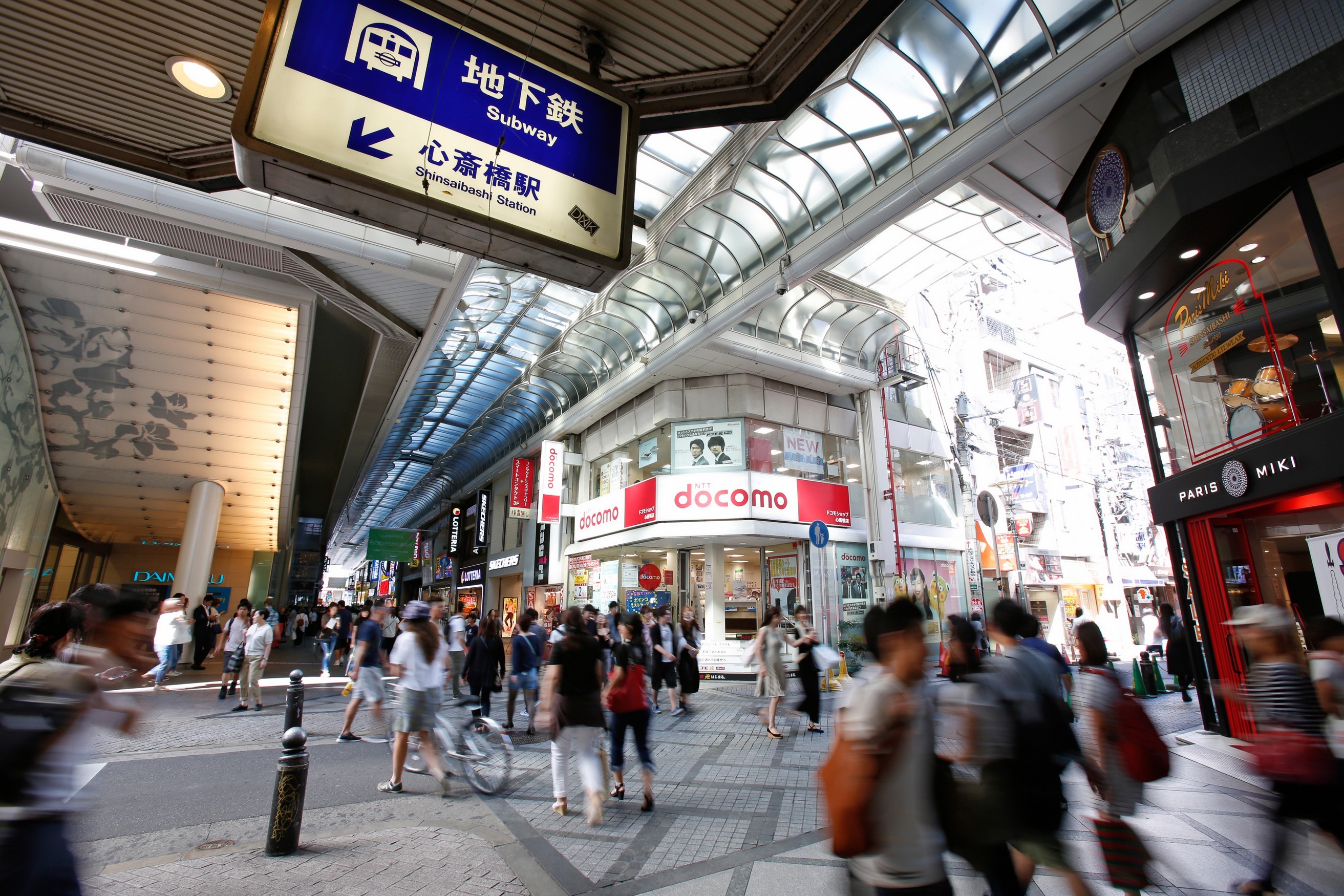 เมืองที่มีร้านขายเสื้อผ้ามือสองมากที่สุดในโอซาก้า ②：ชินไซบาชิ・โดทงบุริ・นัมบะ