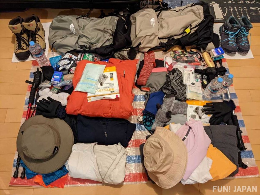 Mount Fuji Climbing Checklist for Clothing, Equipment, and Items to Bring