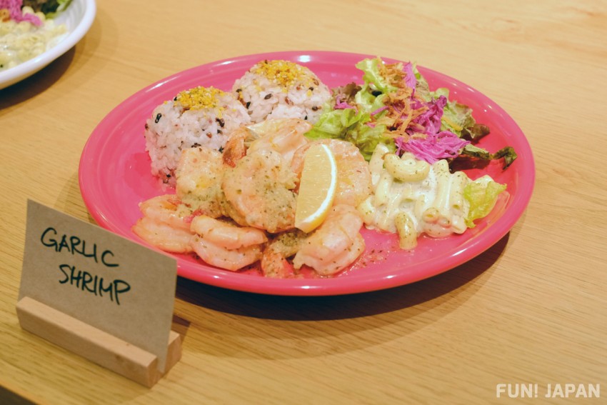 Hawaiian Cafe 'hale’aina HOA' at Shibuya Axshu