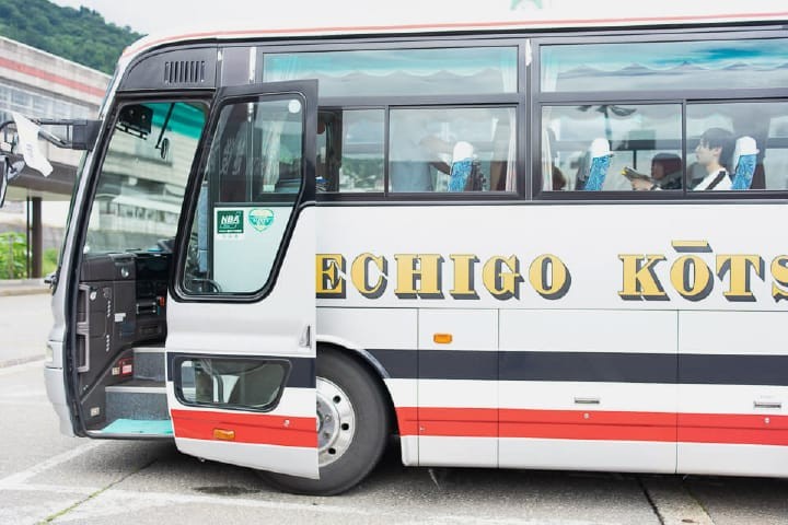 Sarana transportasi utama untuk “Echigo-Tsumari Art Triennale”