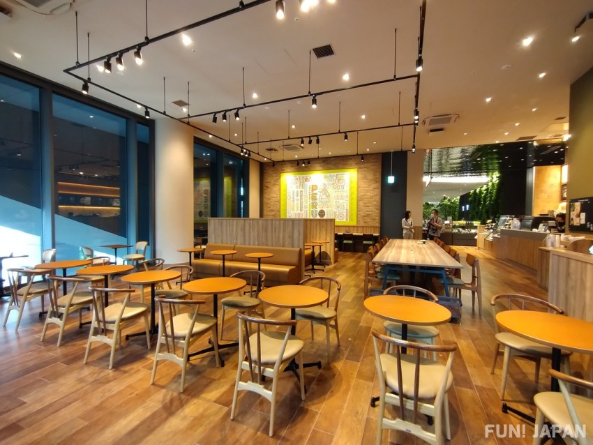 Kafe 'Tully's Coffee' di Shibuya Axshu