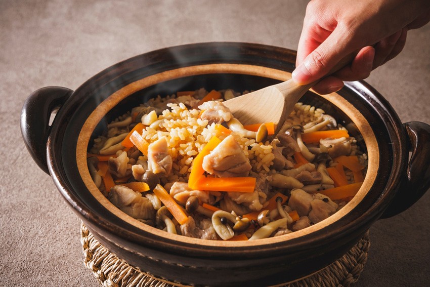 日本五大名飯 大阪府・難波「炊飯」 （かやくめし）