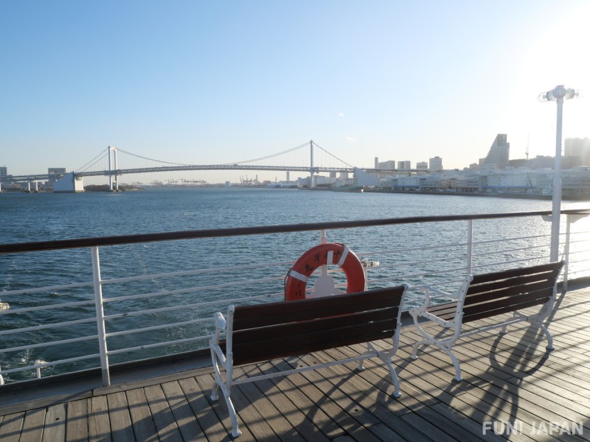 Cruise Teluk Tokyo Rainbow Bridge
