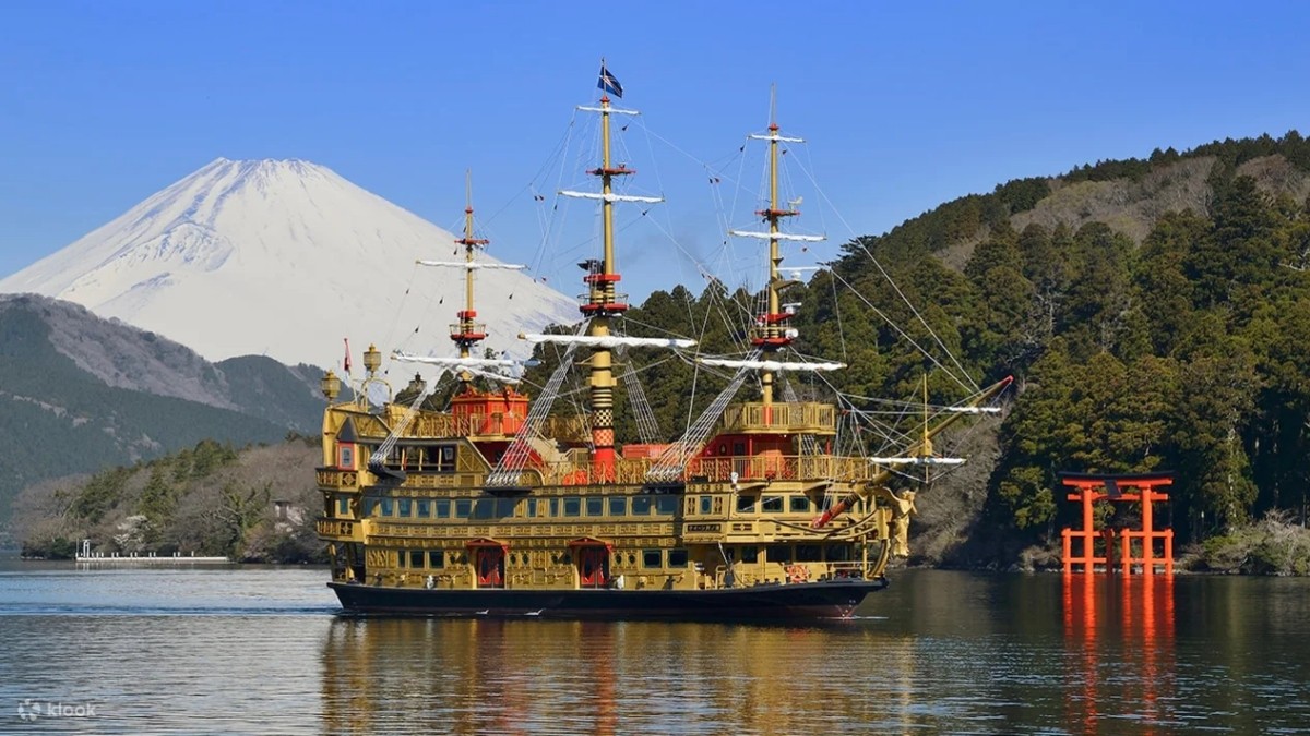 箱根海賊觀光船
