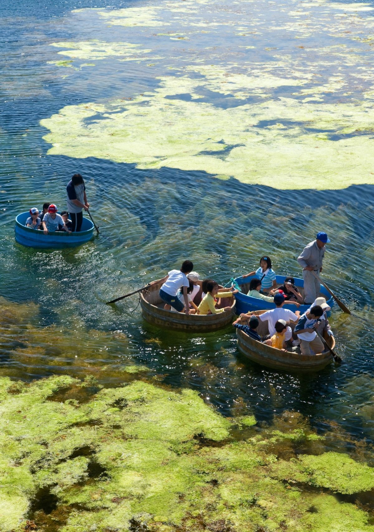 Niigata Sado Island Tub Boat