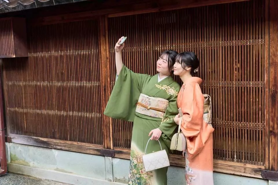 Pengalaman Sewa Kimono di Osaka