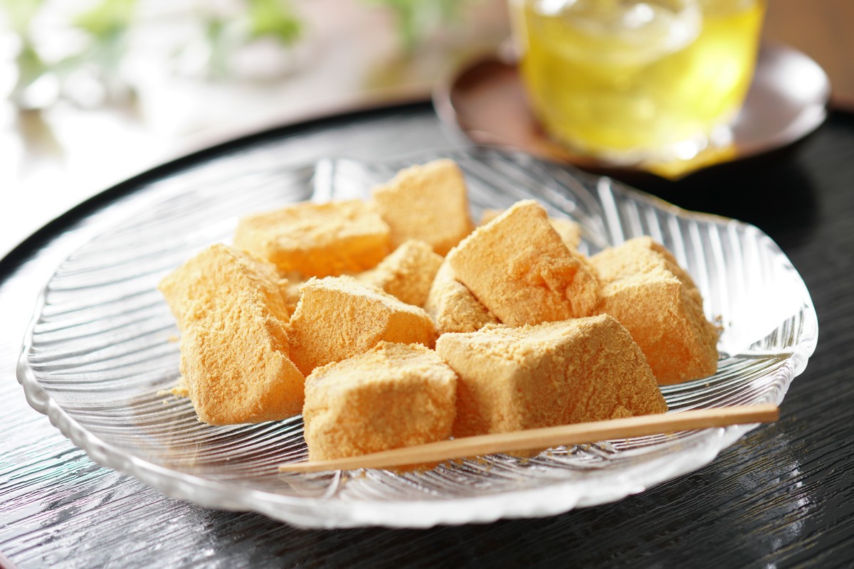 Warabimochi, a cool Japanese sweet perfect for summer