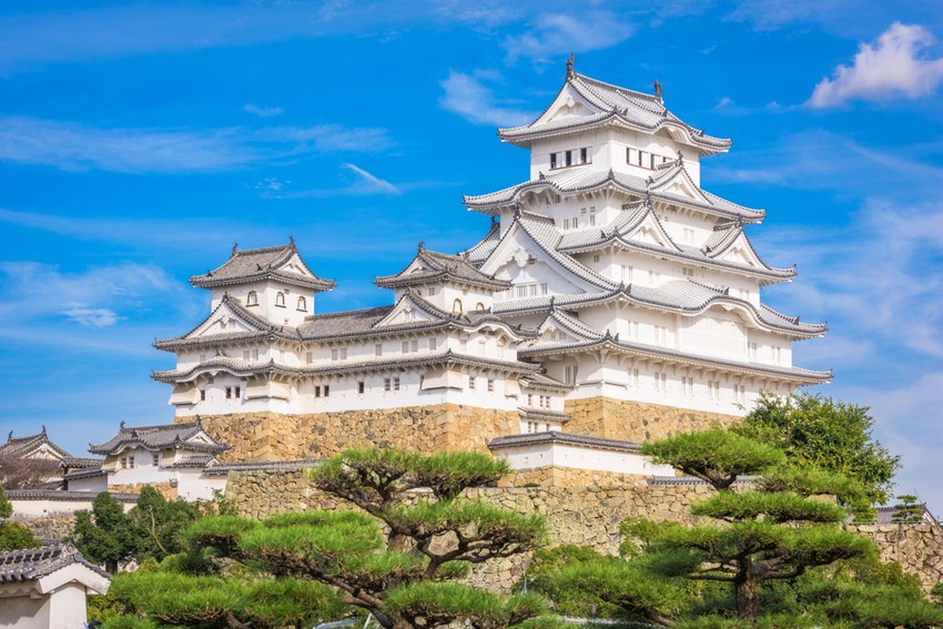 Istana Himeji di musim gugur