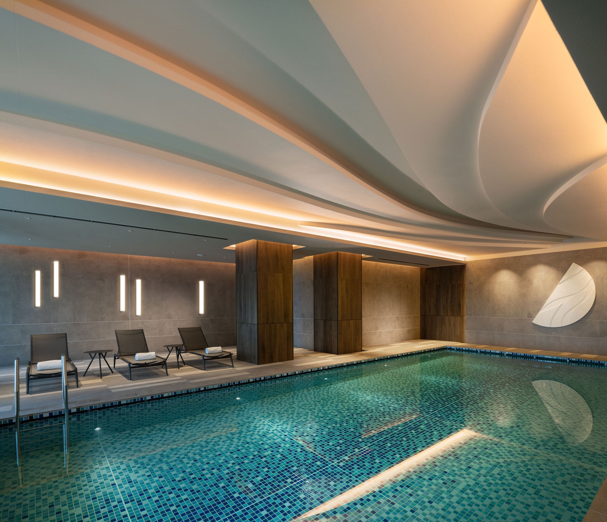 DoubleTree by Hilton Osaka Castle Indoor Pool